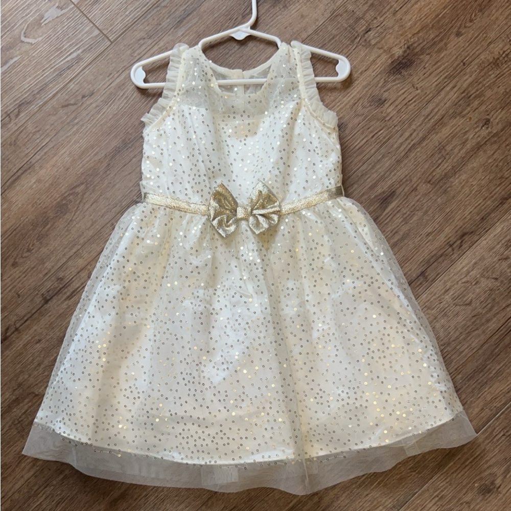 Toddler girl dress size 4T